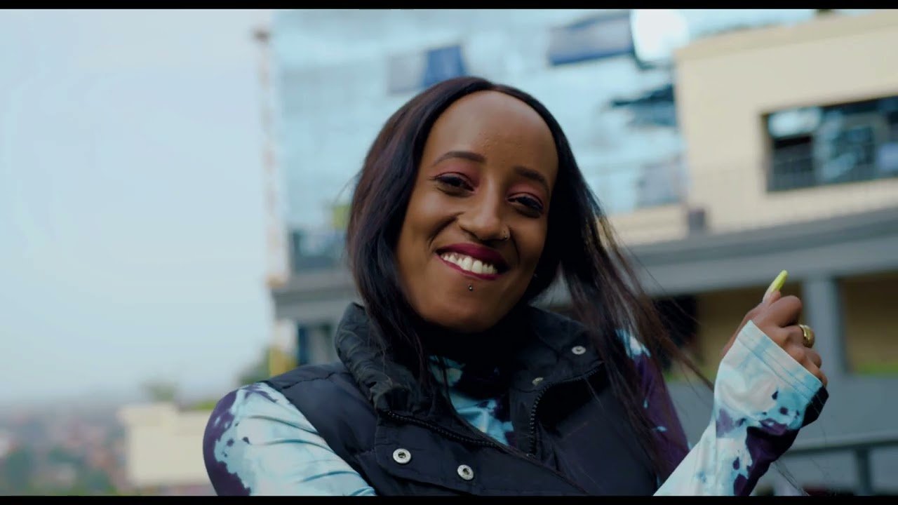Bilunji (The African Girl)